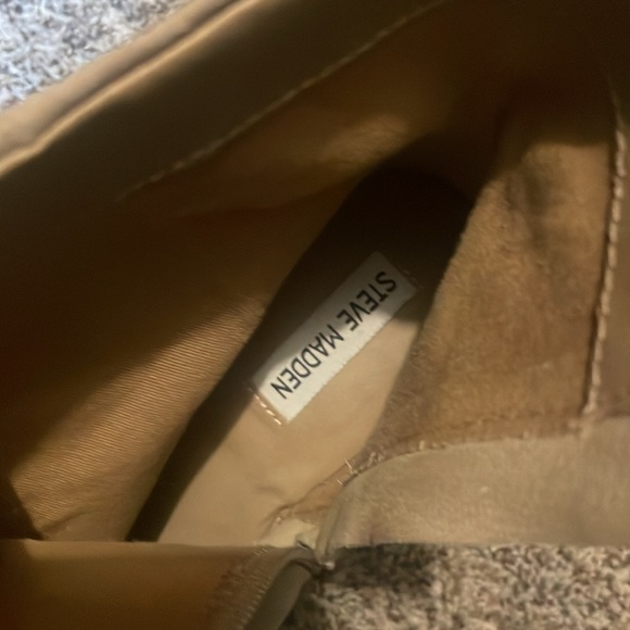 Suede bootie - Picture 6 of 7